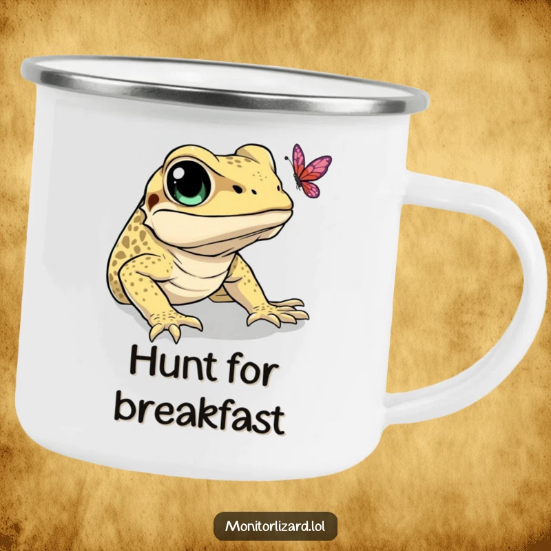 Funny camping mug showing a monitor lizard with wide eyes, comically attempting to catch a butterfly. Rugged and humorous.